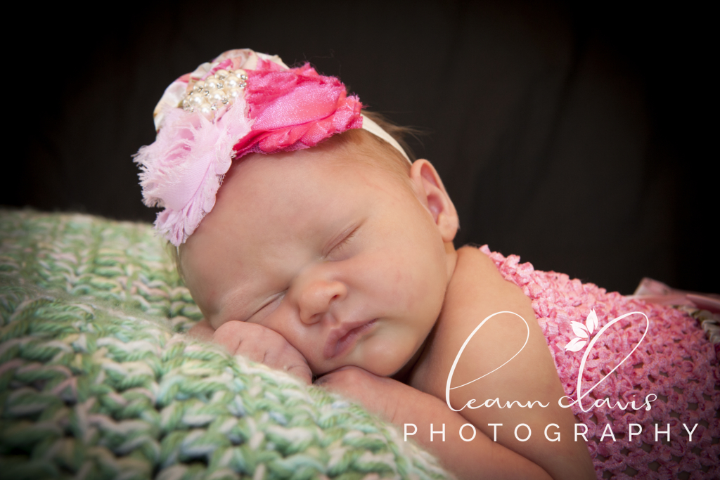 newborn baby photographer in Lincoln, ne