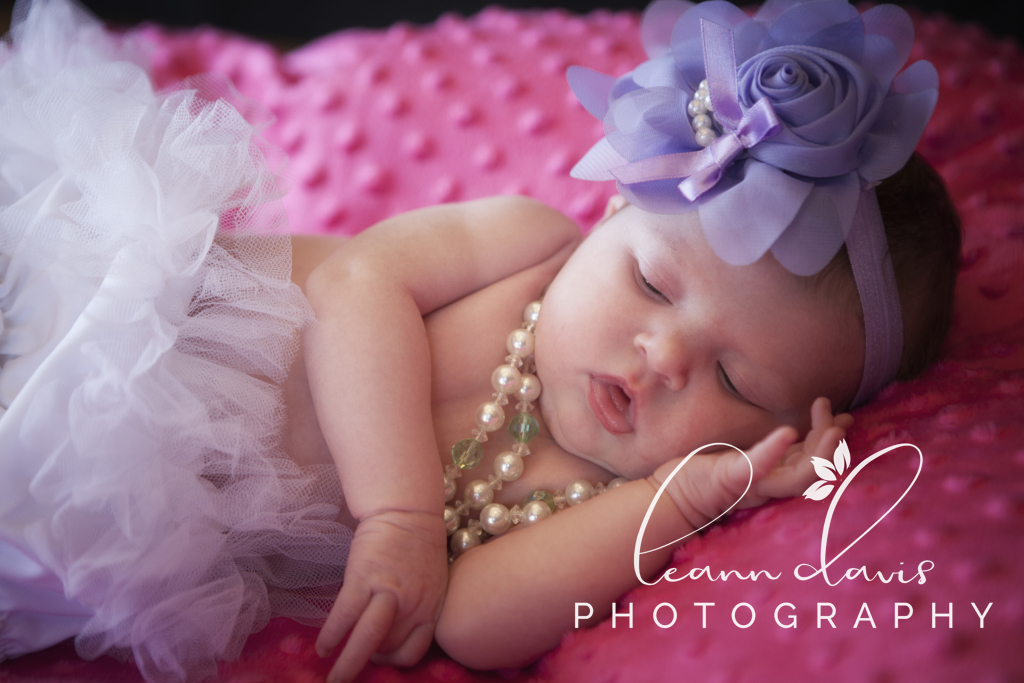 newborn baby photographer in Lincoln, ne