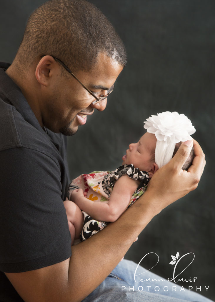 newborn baby photographer in Lincoln, ne