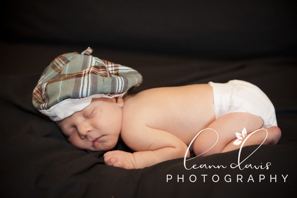 newborn baby photographer in Lincoln, ne