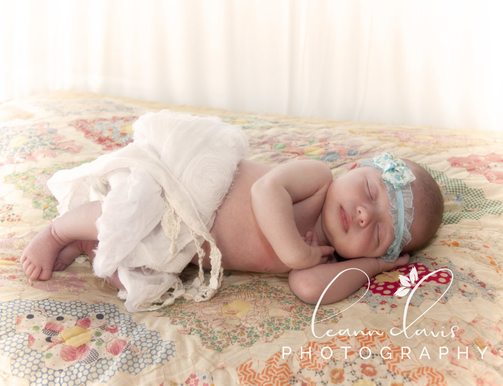 newborn baby photographer in Lincoln, ne